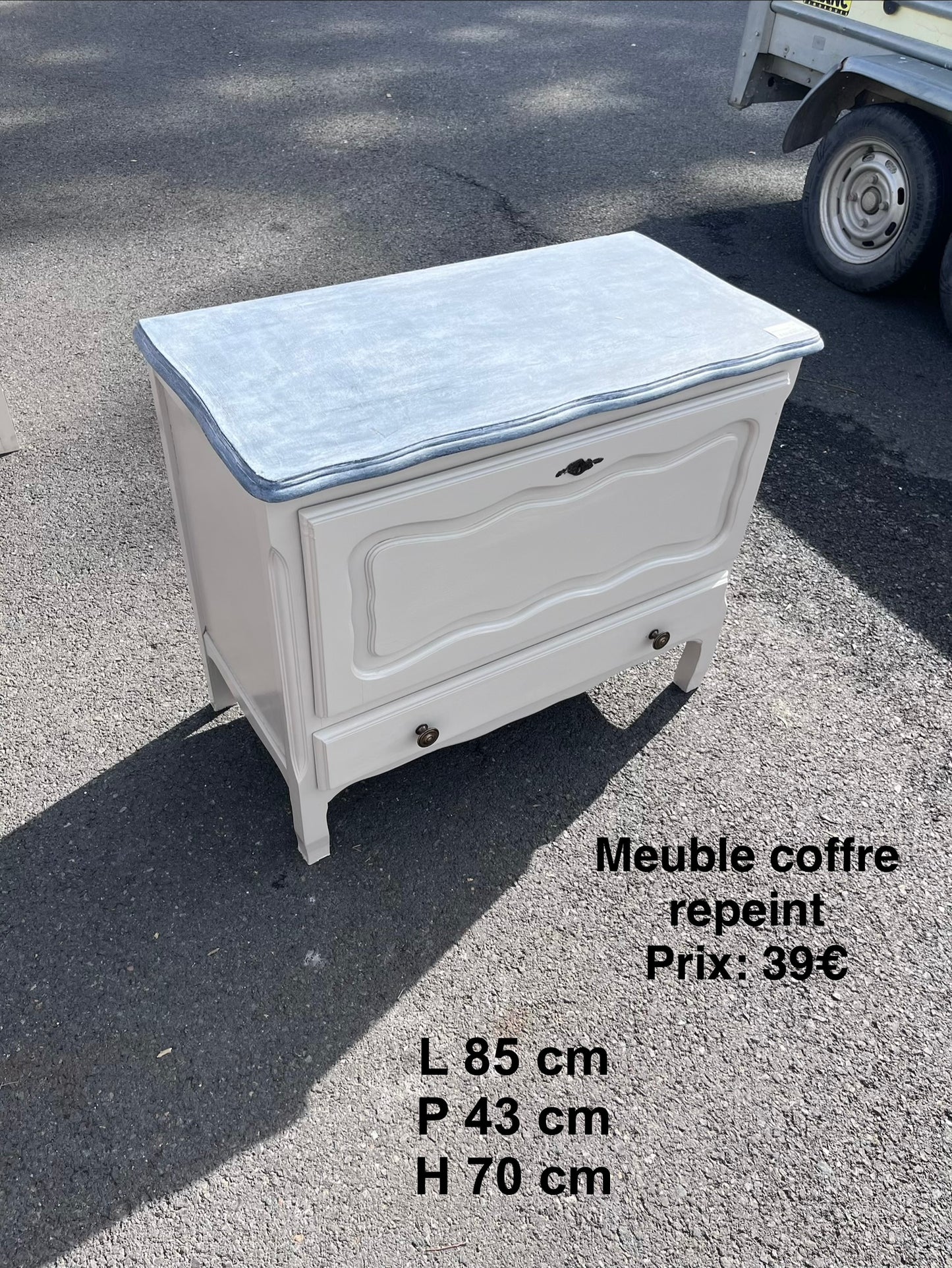 Meuble coffre repeint 067269