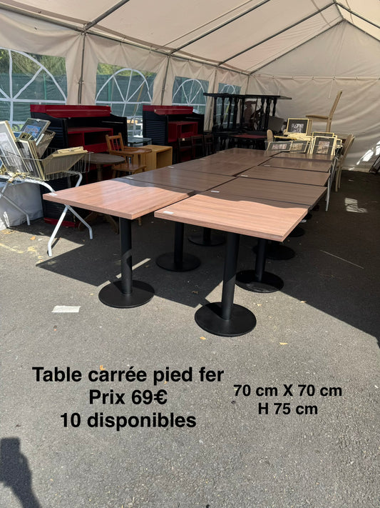 Table carré pied fer 063830