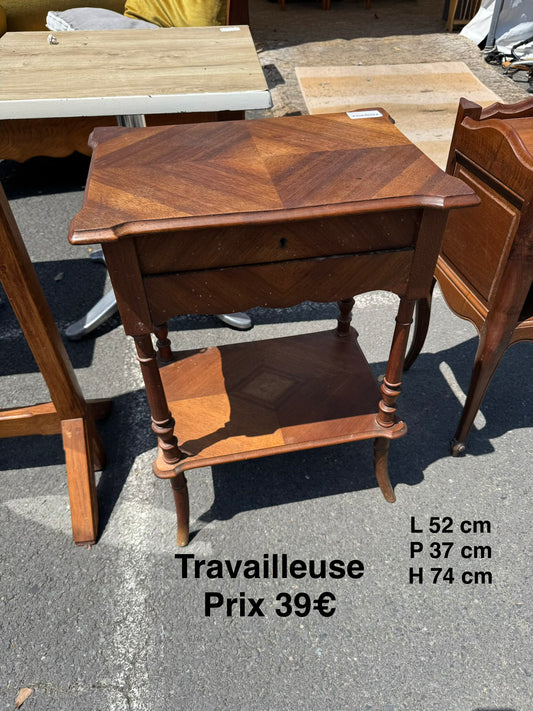 Travailleuse 063610