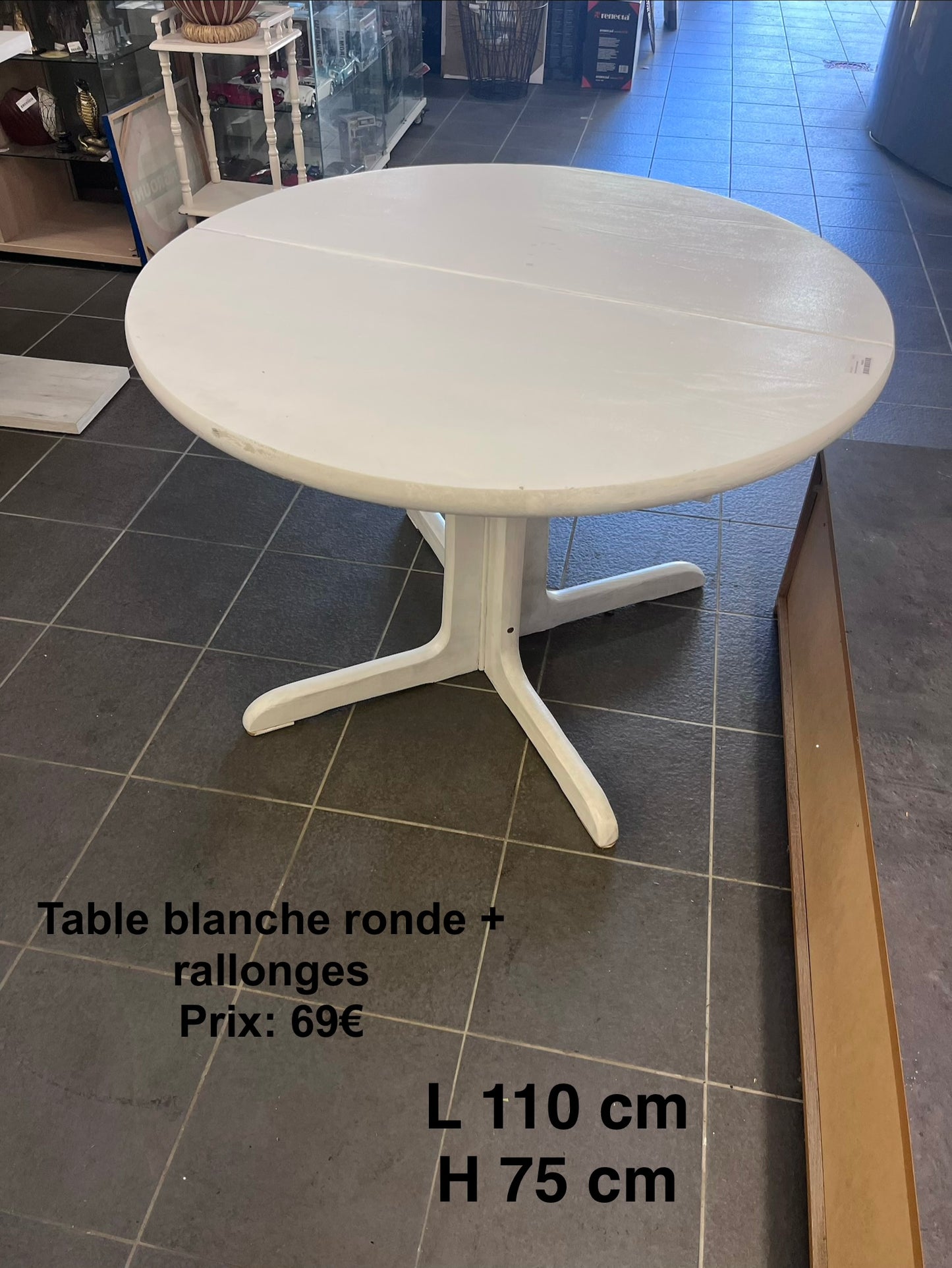 Table blanche ronde + rallonges 067687