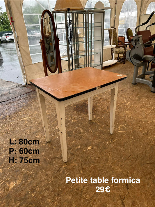 Petite table formica 061104