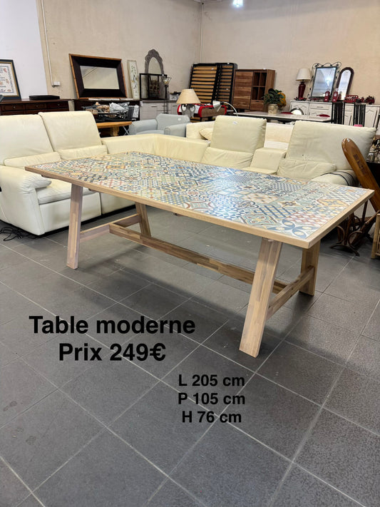 Table moderne 060469