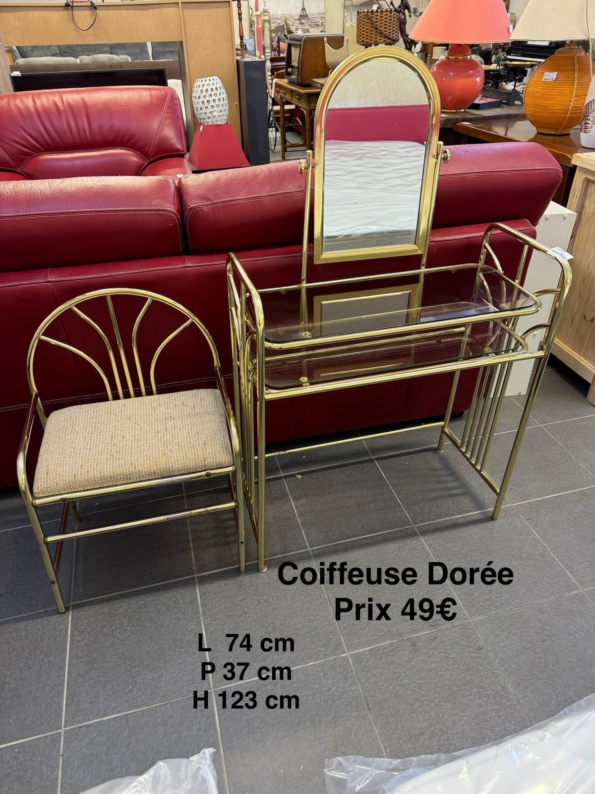 Coiffeuse dorée 068934