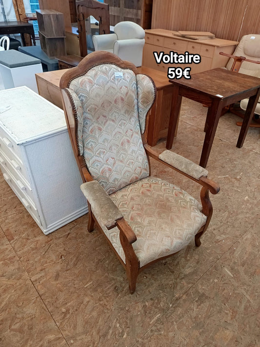 Voltaire à oreille 045641