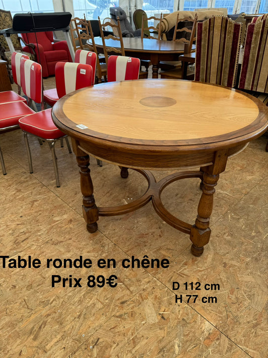 Table ronde en chêne 060582