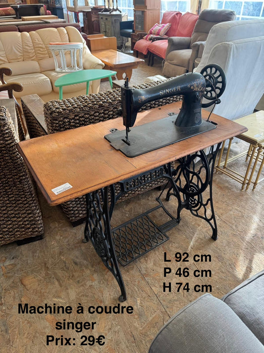 Machine à coudre Singer 068214