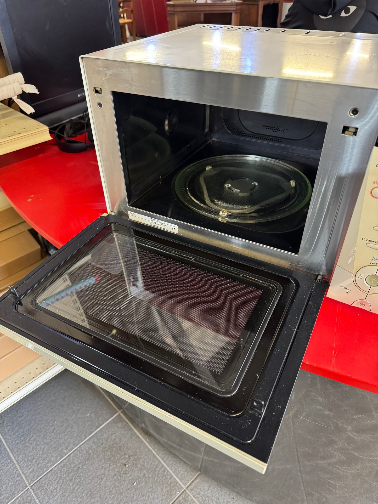 Micro ondes Whirlpool 042007