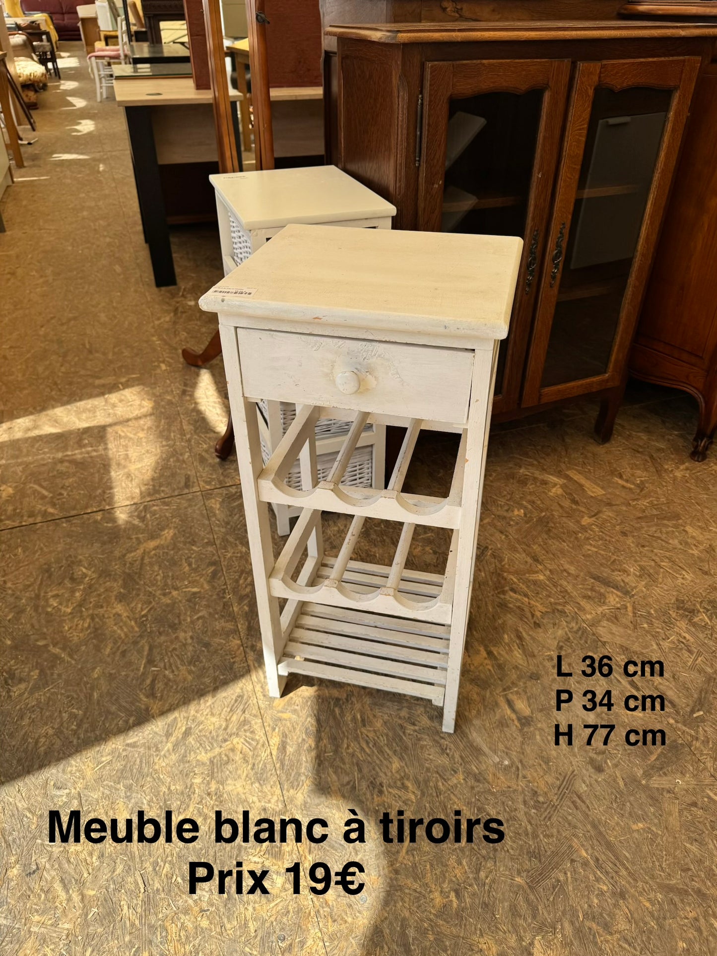 Meuble blanc à tiroirs 063741