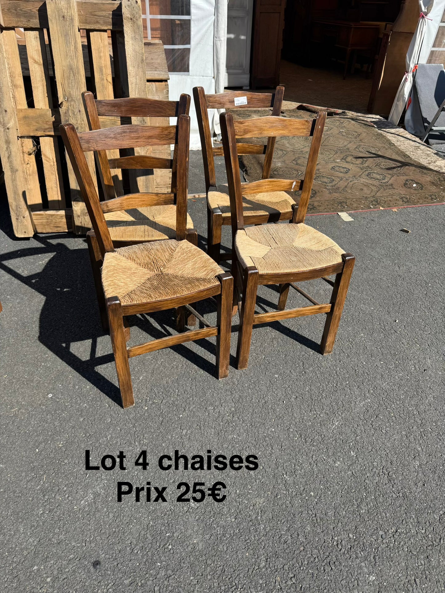 Lot 4 chaises 064419