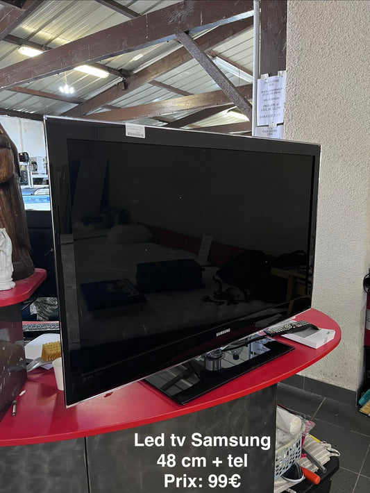 Led tv Samsung 48 pouces  + tel 066661