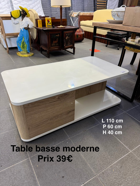 Table basse moderne 049686