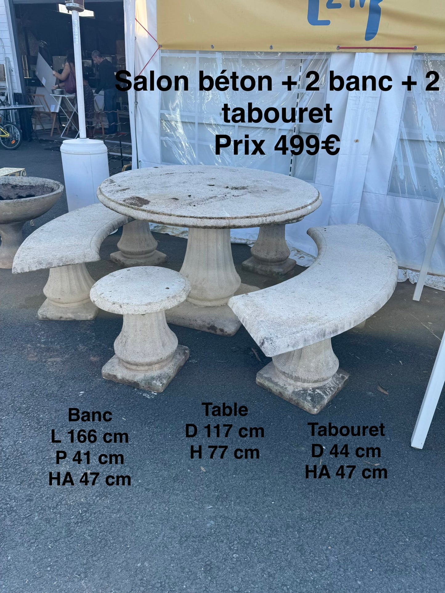 Salon béton table + 2 banc + 2 tabouret 052377