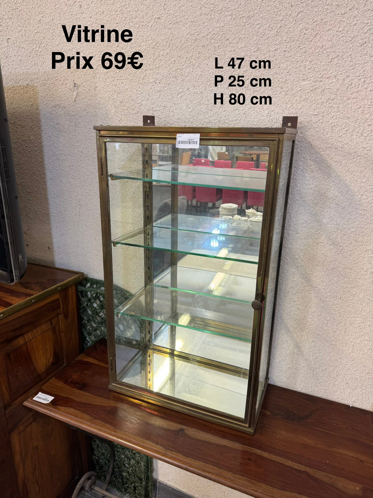 Vitrine 062710