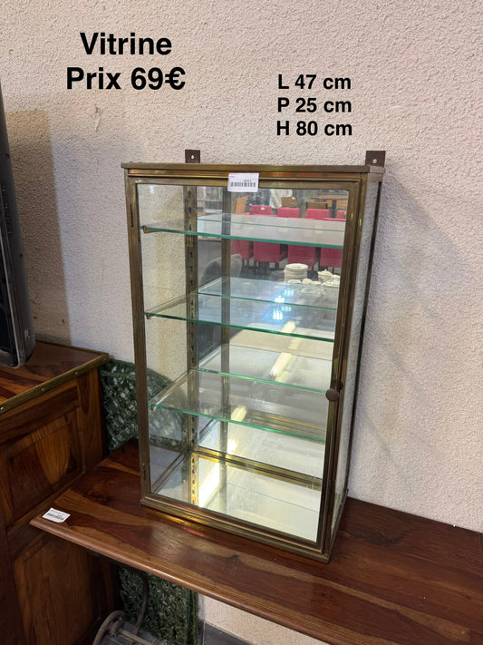 Vitrine 062710