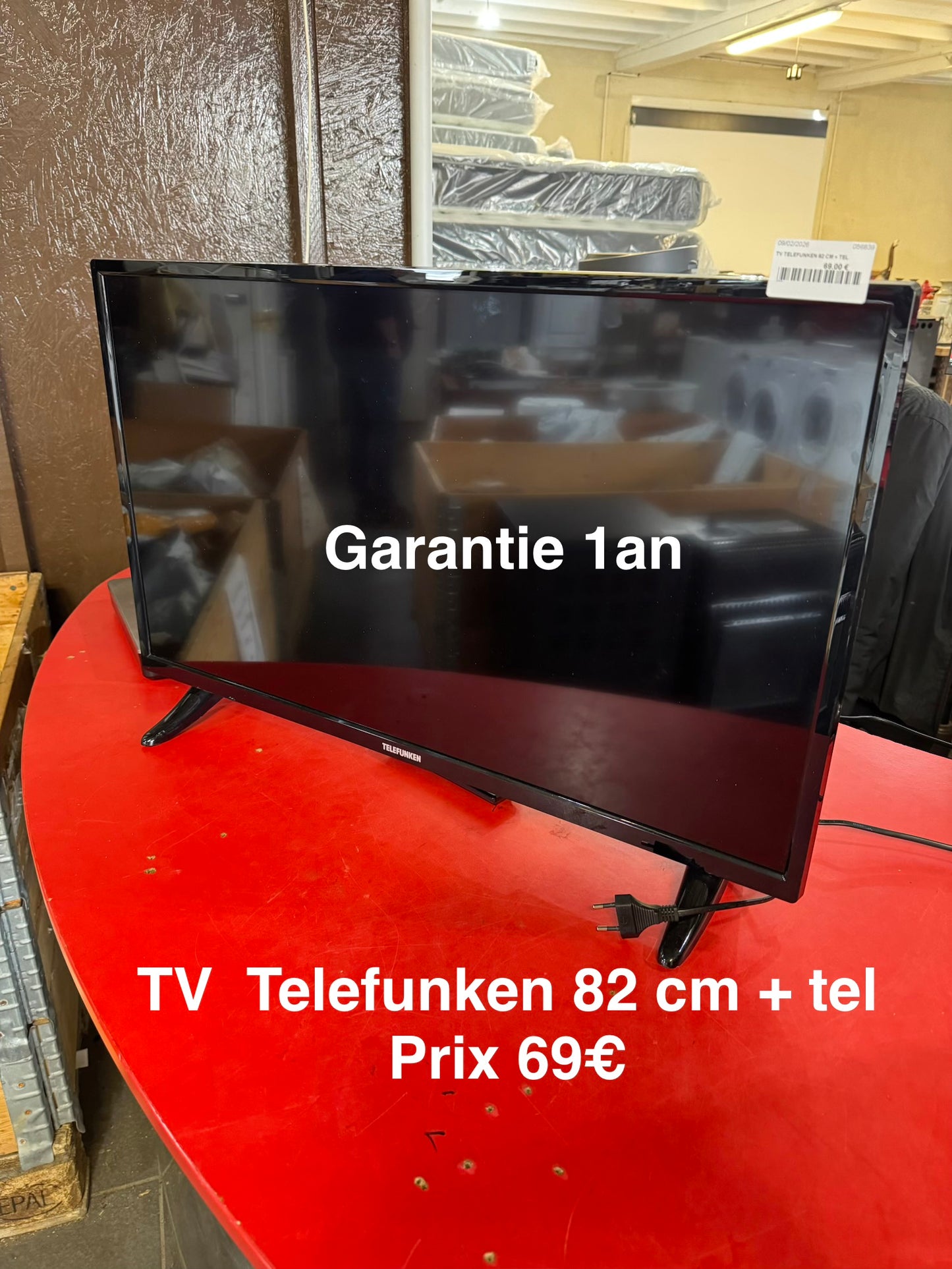 TV Telefunken 82 cm + tel 056839