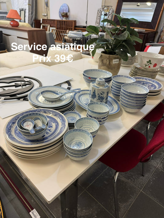 Service asiatique 061026