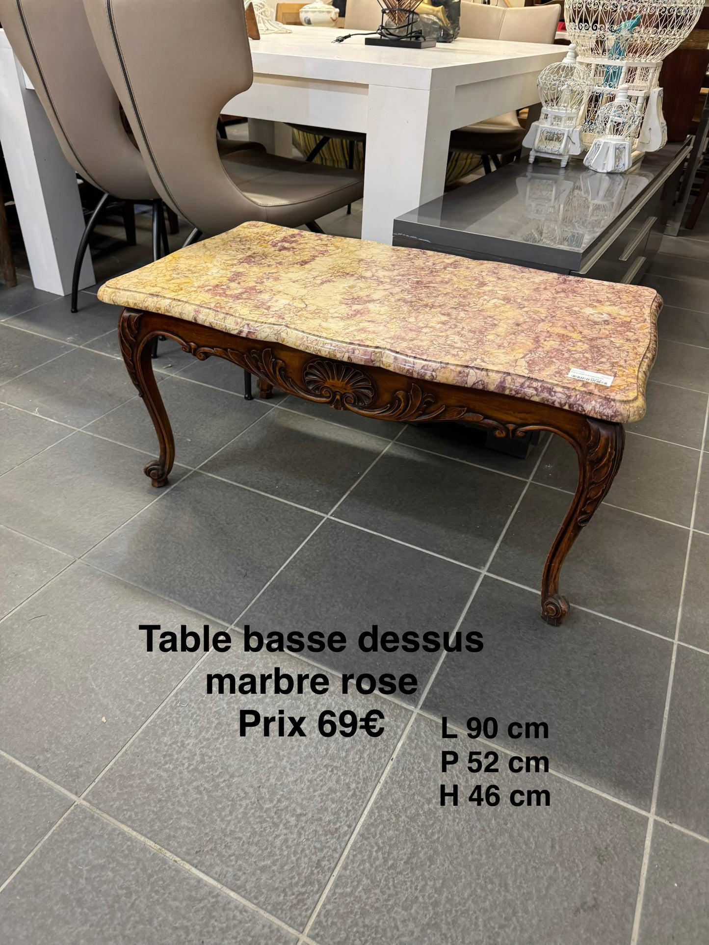 Table basse dessus marbre rose 064423