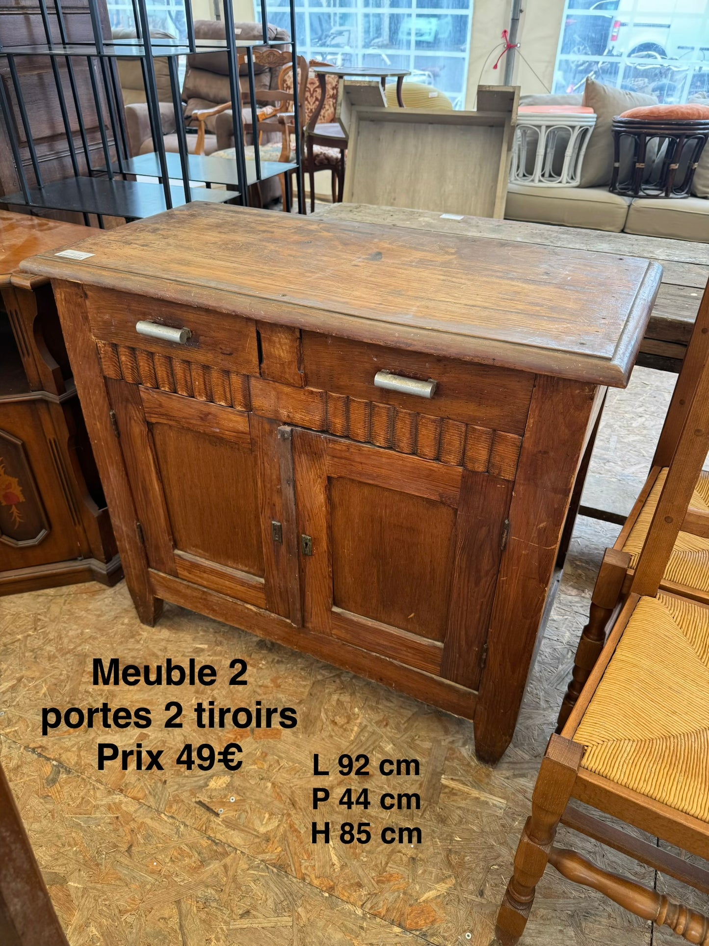 Meuble 2 portes 2 tiroirs 065447