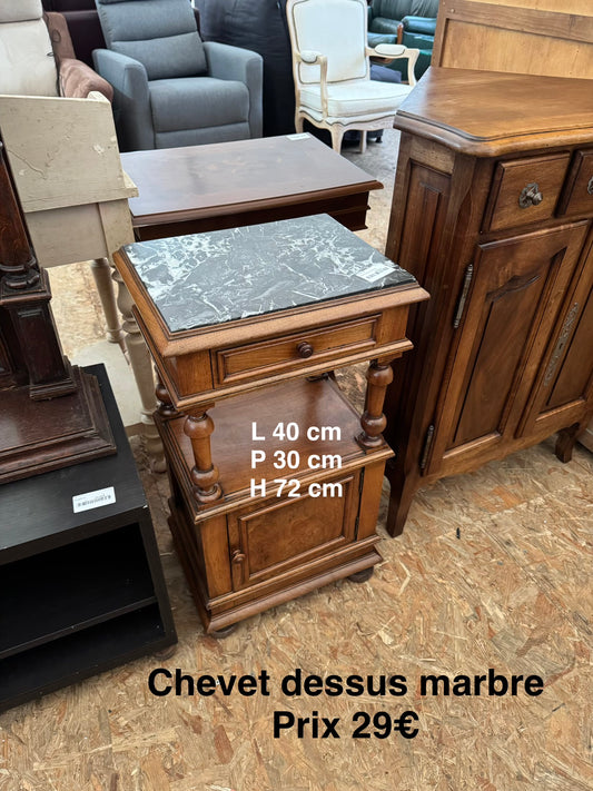 Chevet dessus marbre 057357