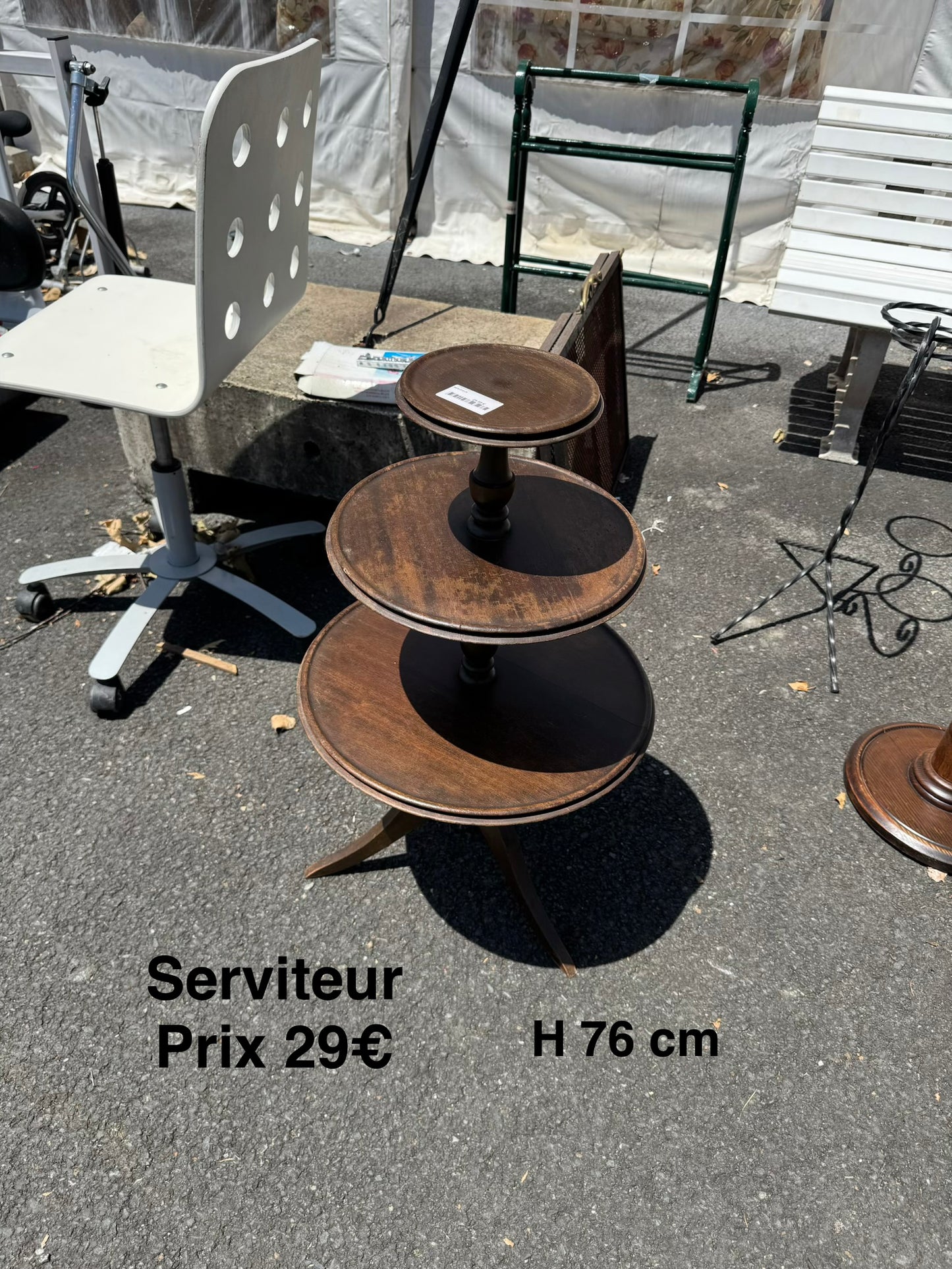 Serviteur 063713