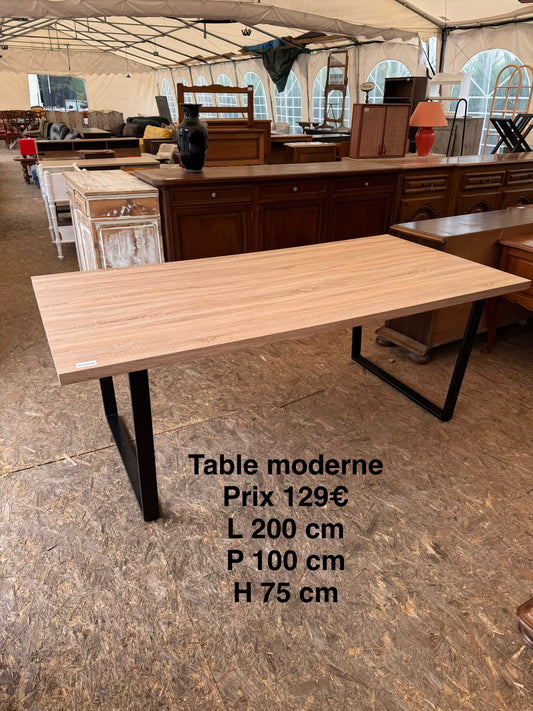 Table Moderne 068917