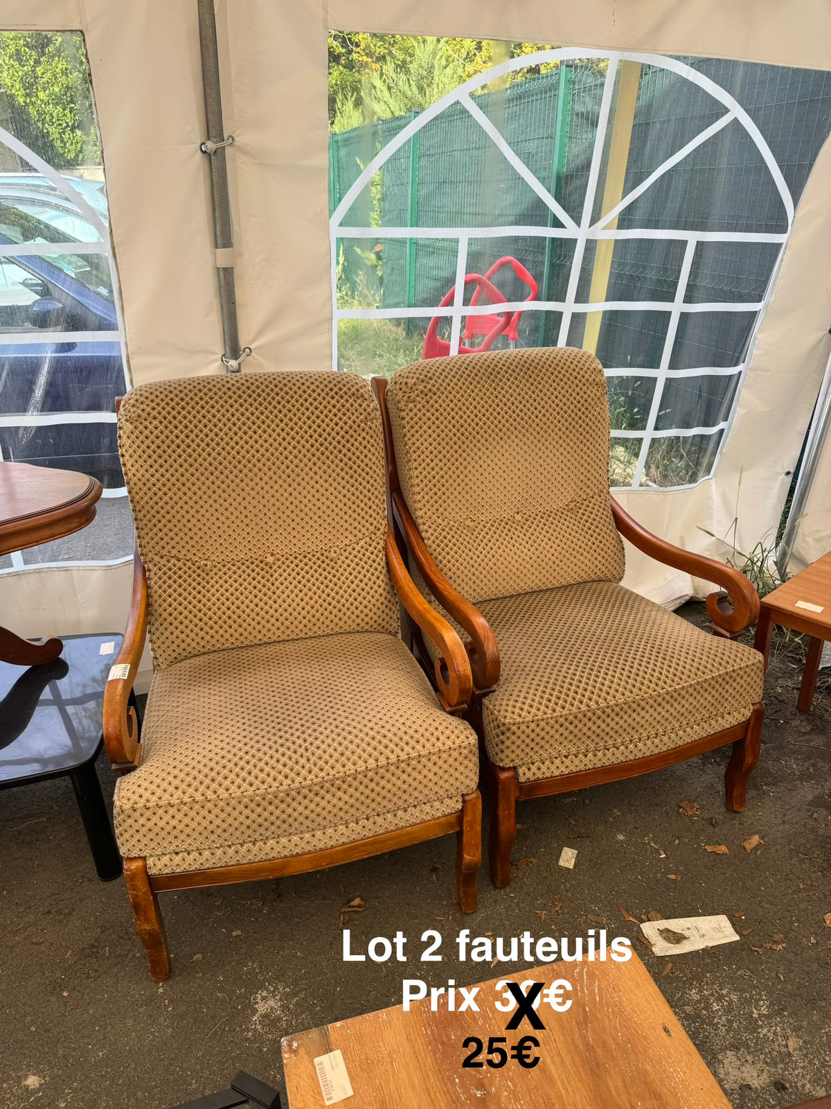 Lot 2 fauteuils 064473
