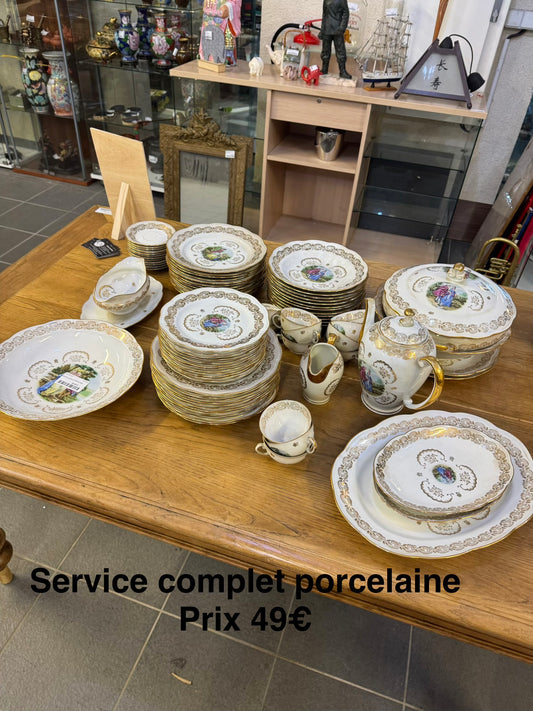 Service complet porcelaine 050439