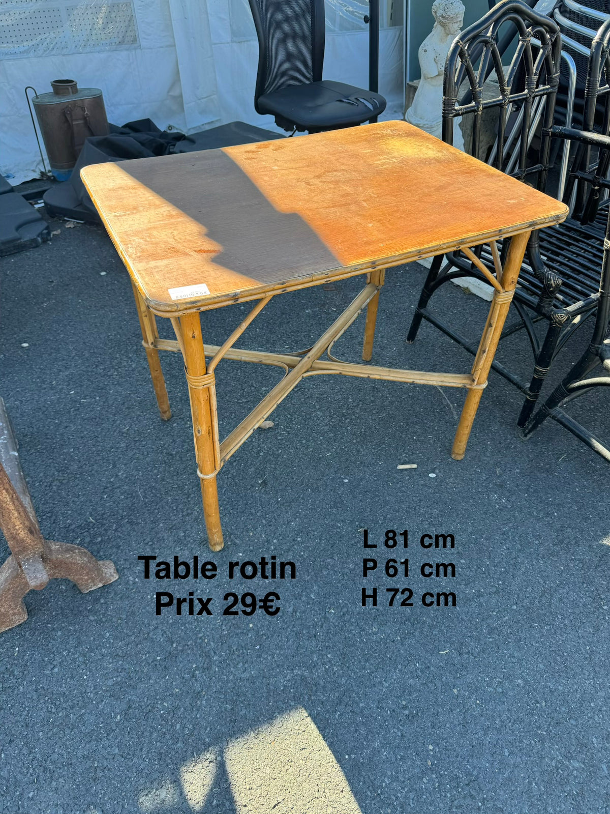 Table rotin 068604