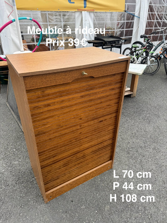 Meuble à rideau 048104