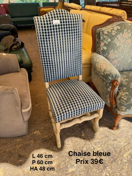 Chaise bleue 064399