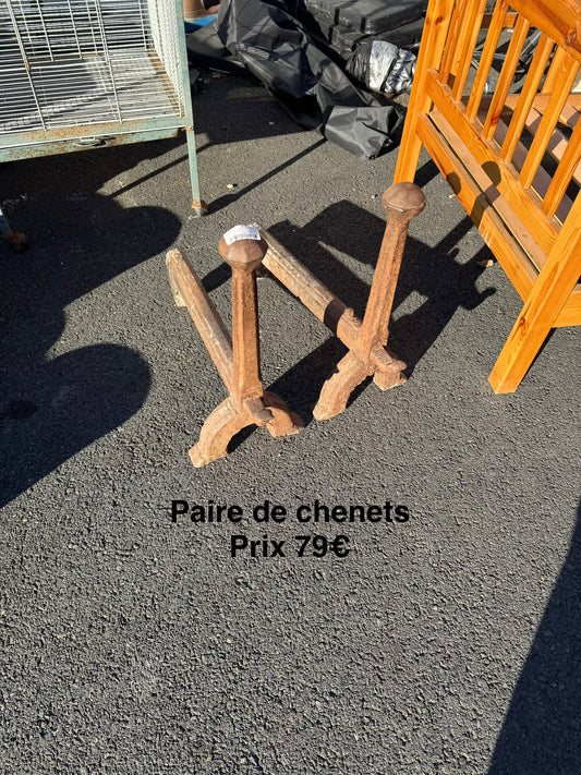 Paire de chenets 068513