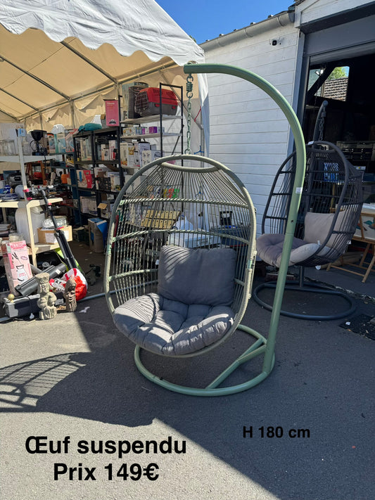 Œuf suspendu 064087