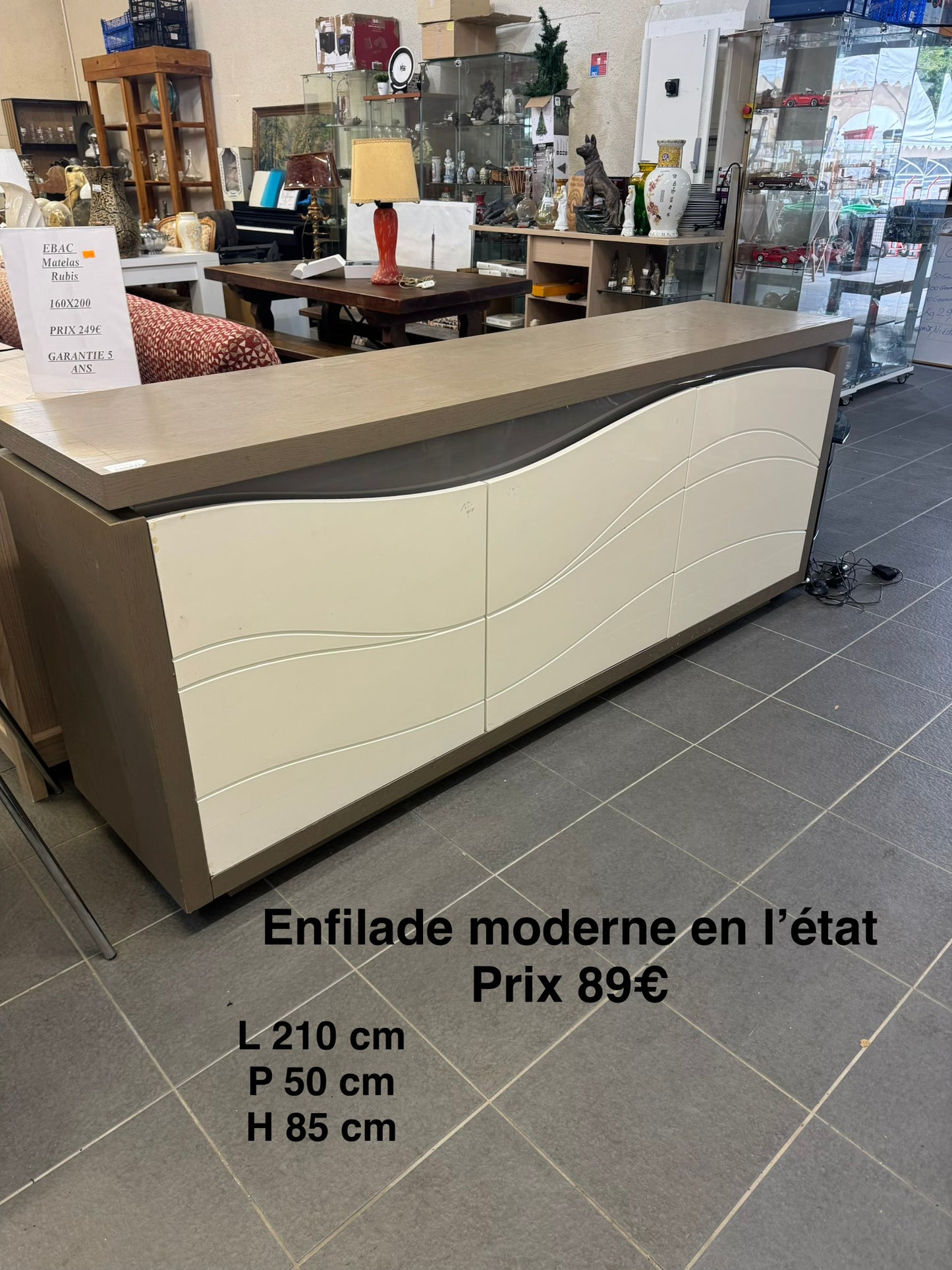 Enfilade moderne en l’état 065331