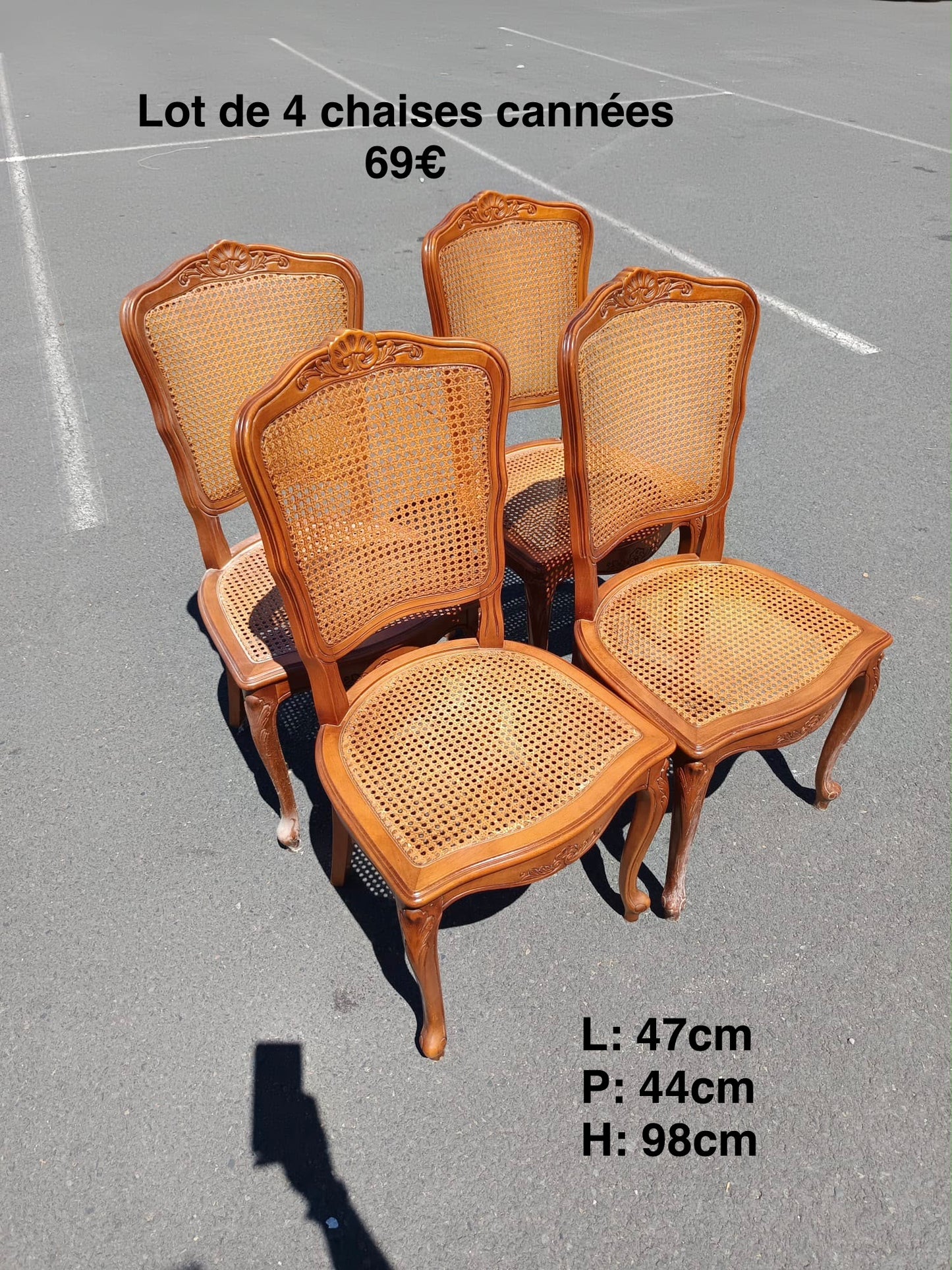 Lot de 4 chaises cannées 064282