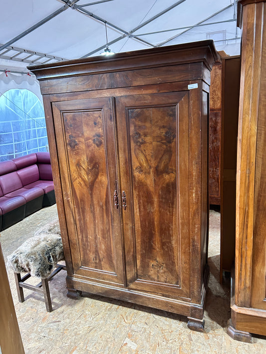 Armoire 2 portes 032423