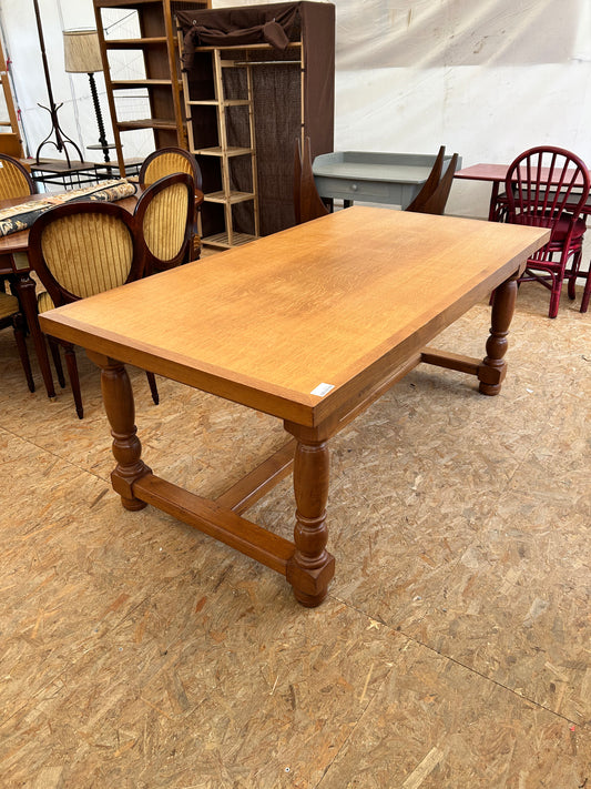 Table en chêne 039930