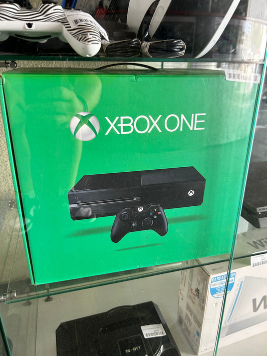 Console Xbox One en boîte