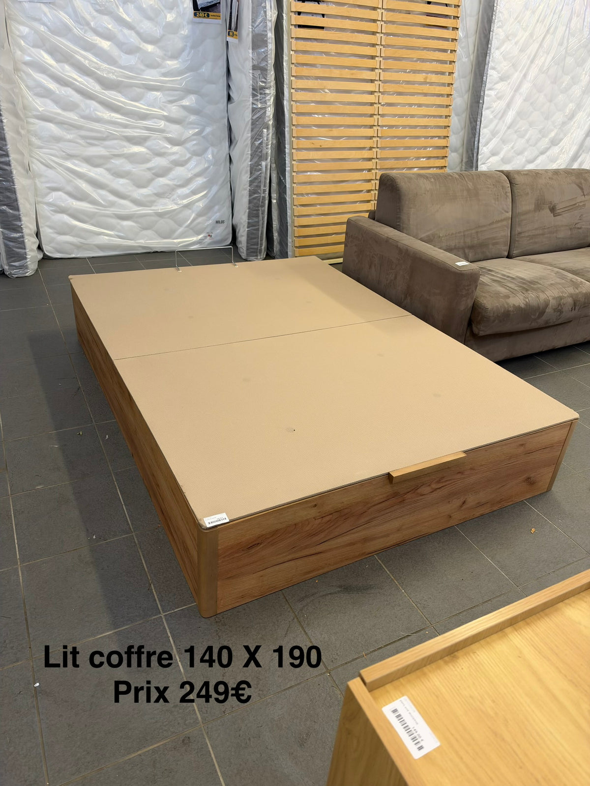 Lit coffre 140x190 069632