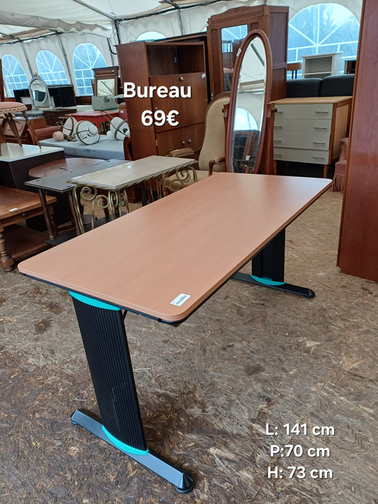 Bureau 057148