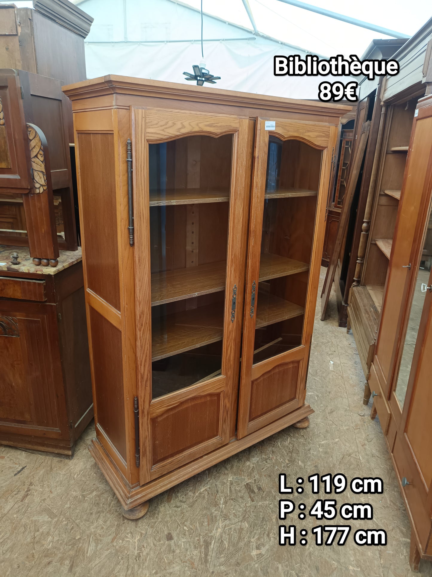 Bibliothèque 063898