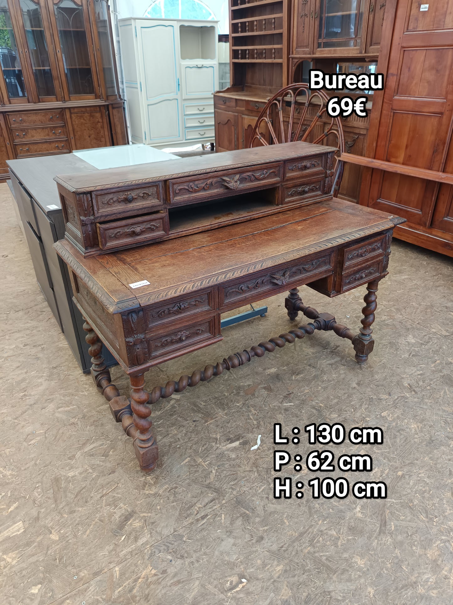 Bureau a gradins 062381
