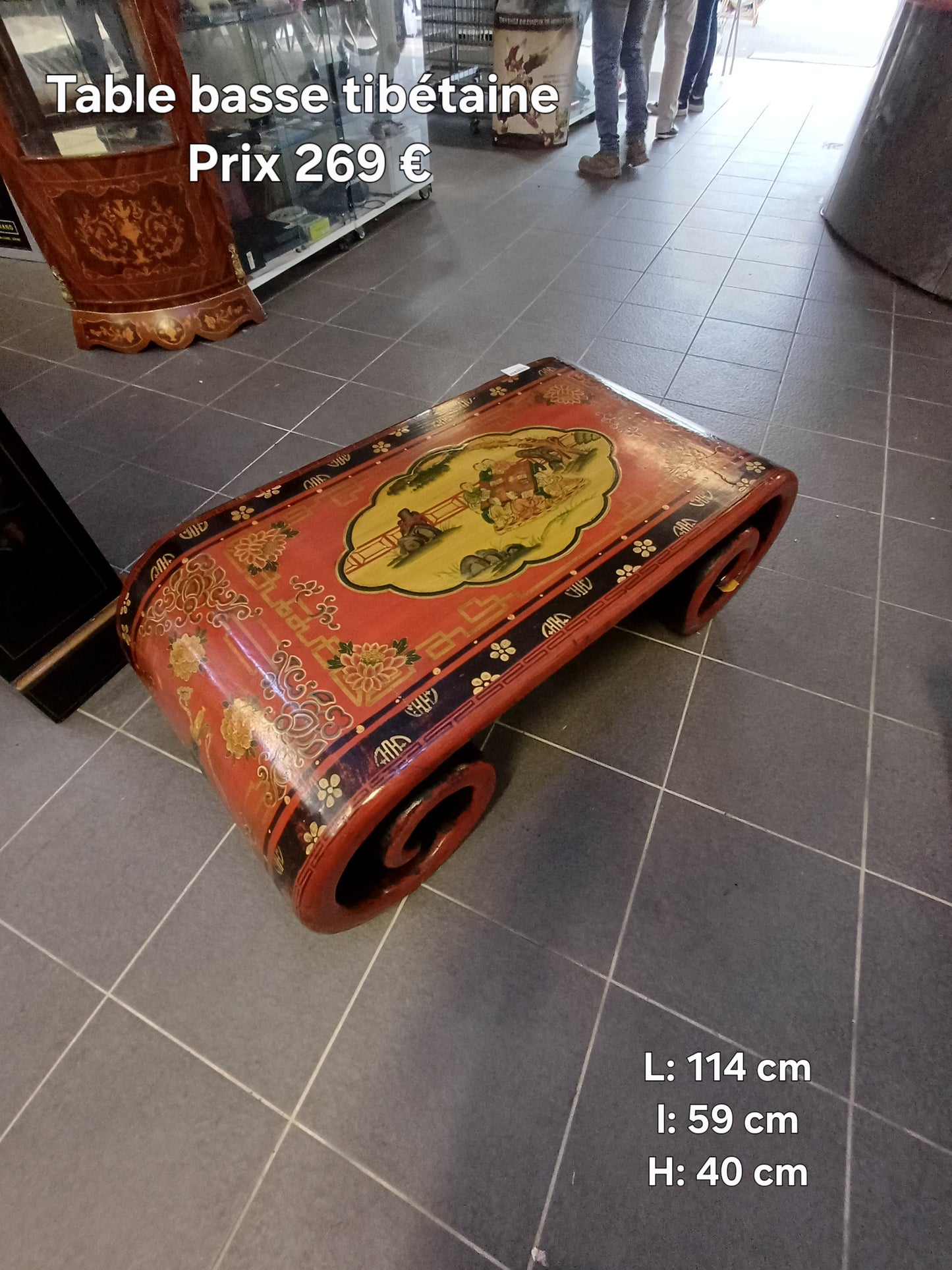 Table basse tibétaine 048919