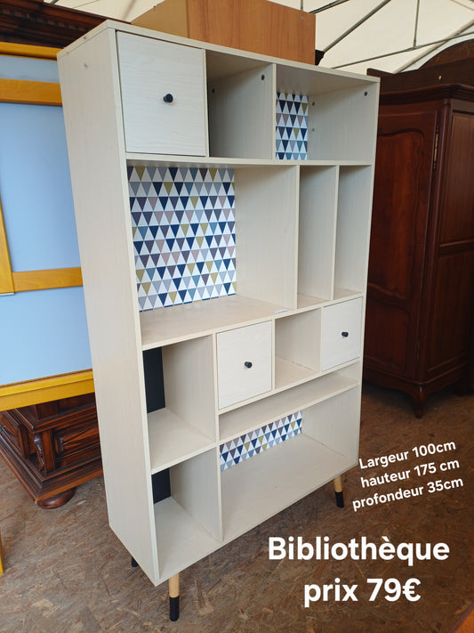 Bibliothèque 047038