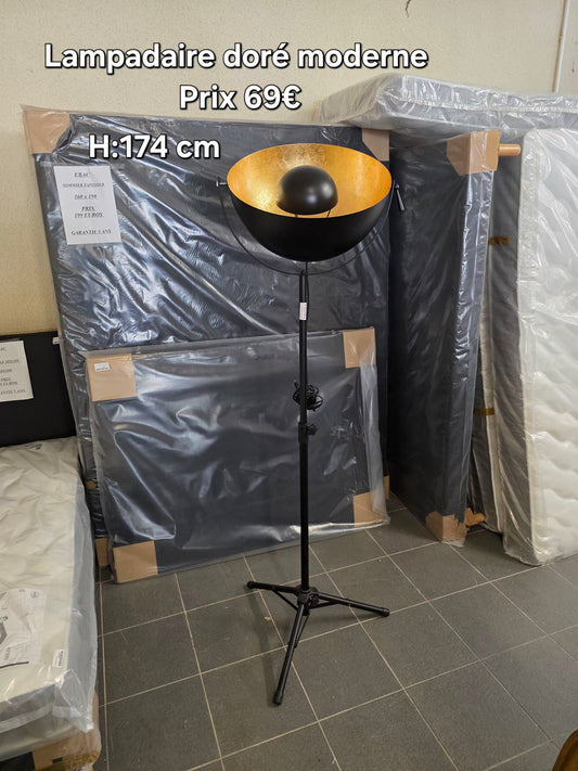 Lampadaire doré moderne 052633