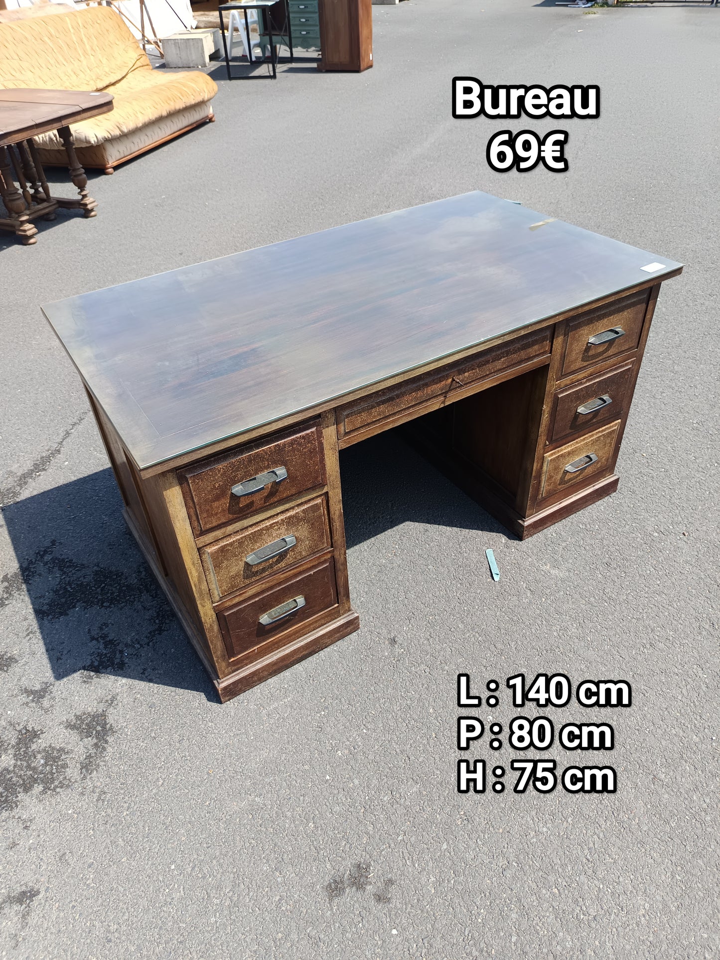 Bureau 063931
