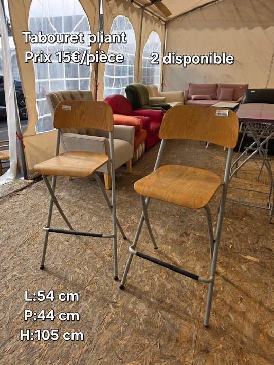 Tabouret pliant 051796