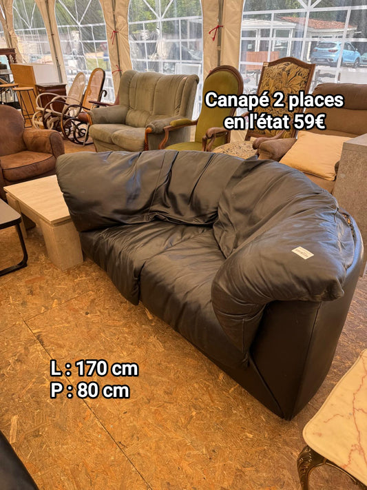 Canapé 2 places en cuir en l'état 062387