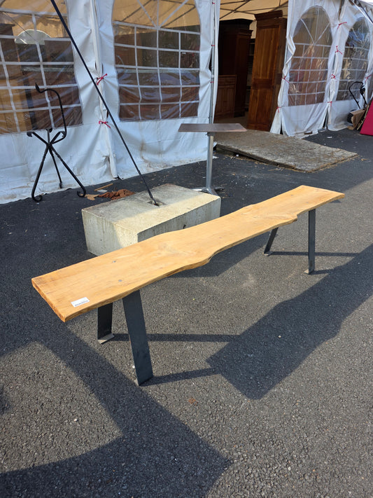 Banc 046061