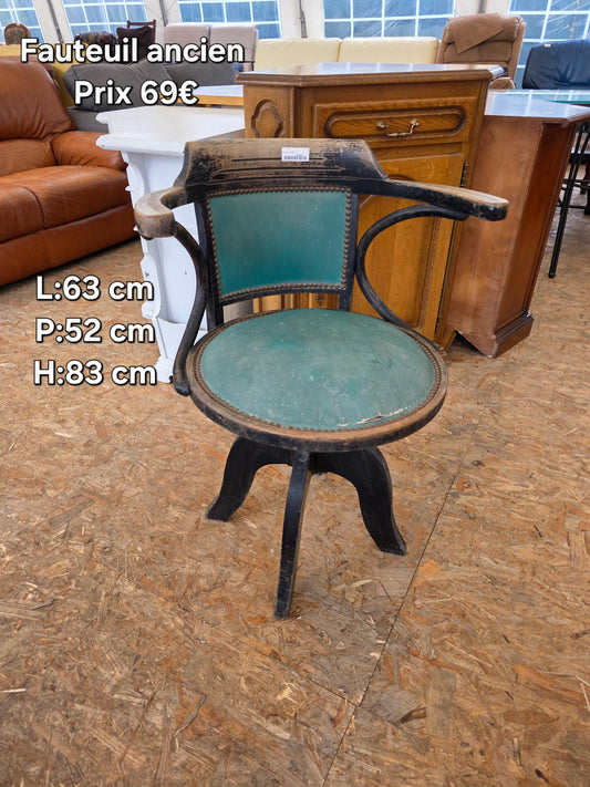 Fauteuil ancien 051802