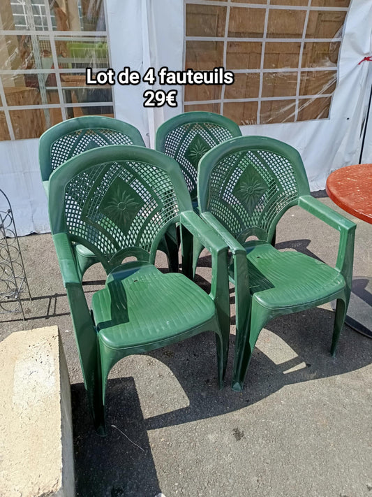 Lot de 4 chaises vertes 040554